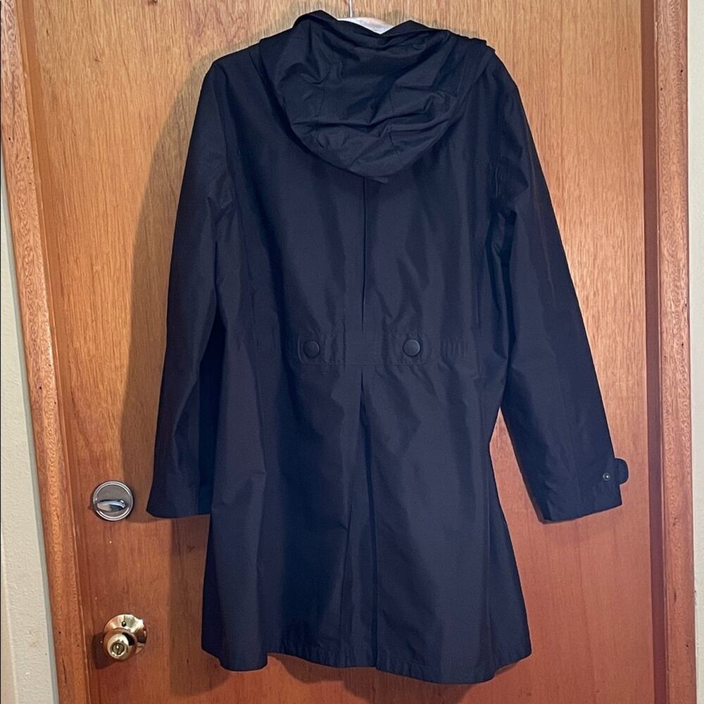 L.L. Bean Classic Black Hooded Jacket. 2X - Picture 4 of 4
